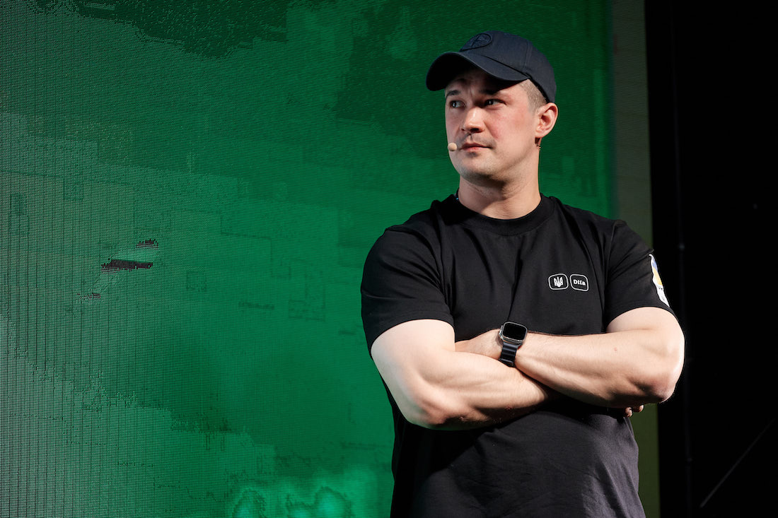 Навіщо в Мінцифри запустили WINWIN AI Center of Excellence — колонка Михайла Федорова