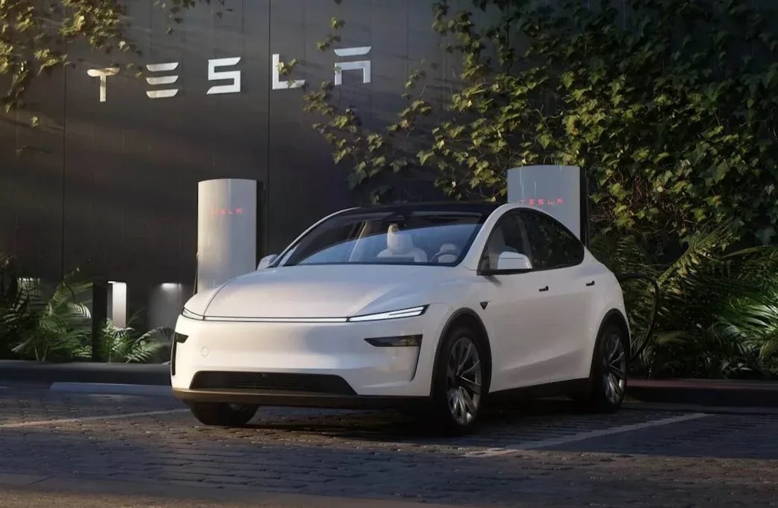 Продажі Tesla опустились до рівня 2022 року. BYD — зростає